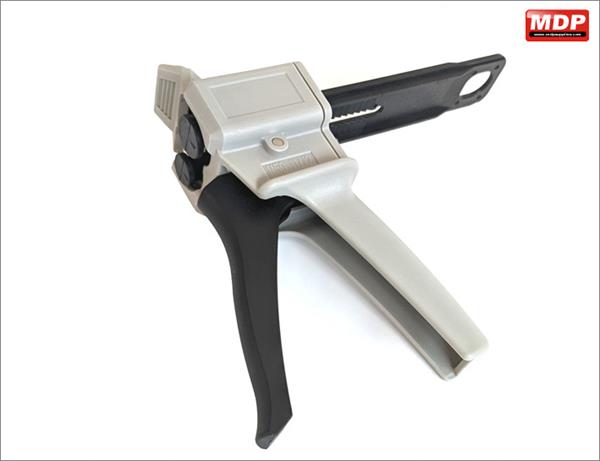 Dispenser Gun With Plunger